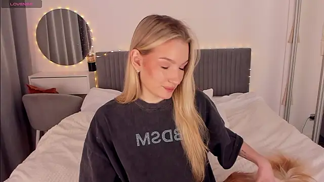 CassieRayss online show from March 2026 10:01:02 AM