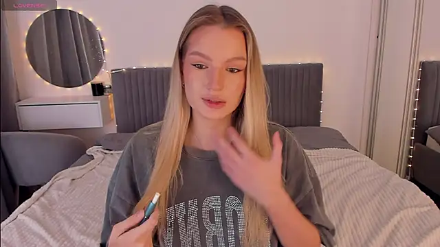 CassieRayss online show from January 2026 07:12:02 AM