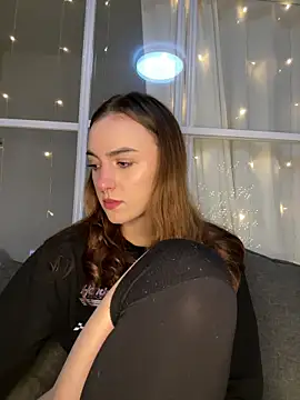 hotAssHell  online show from December 2024 07:00:02 PM