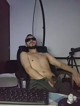 Snapshot of Yeye25199 chatting on October 2025 07:55:01 PM Yeye25199 online show from October 2025 07:55:01 PM