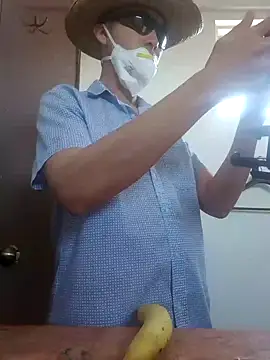 Snapshot of Yeye25199 chatting on January 2025 05:44:02 PM Yeye25199 online show from January 2025 05:44:02 PM