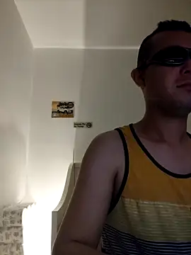 Snapshot of Yeye25199 chatting on March 2025 06:05:02 AM Yeye25199 online show from March 2025 06:05:02 AM