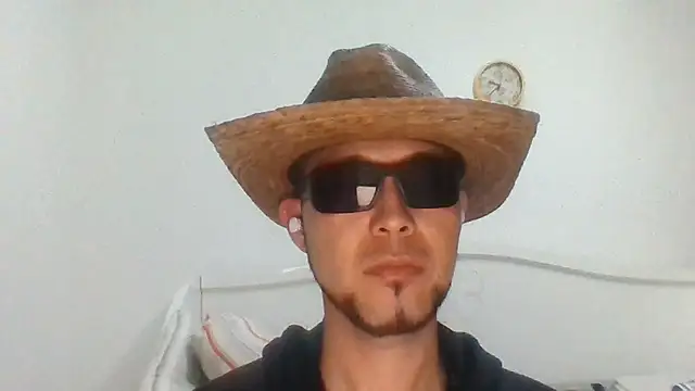 Snapshot of Yeye25199 chatting on February 2025 06:41:01 AM Yeye25199 online show from February 2025 06:41:01 AM