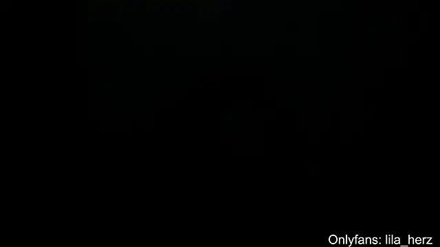 Snapshot of Liherz chatting on February 2025 04:48:01 AM Liherz online show from February 2025 04:48:01 AM