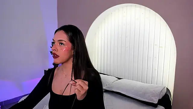 martina duque  online show from March 2026 05:40:01 PM