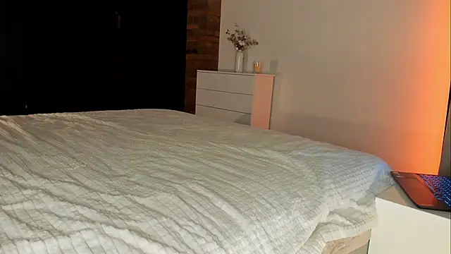 Snapshot of Rachel_Rey chatting on November 2025 06:08:01 PM Rachel Rey online show from November 2025 06:08:01 PM