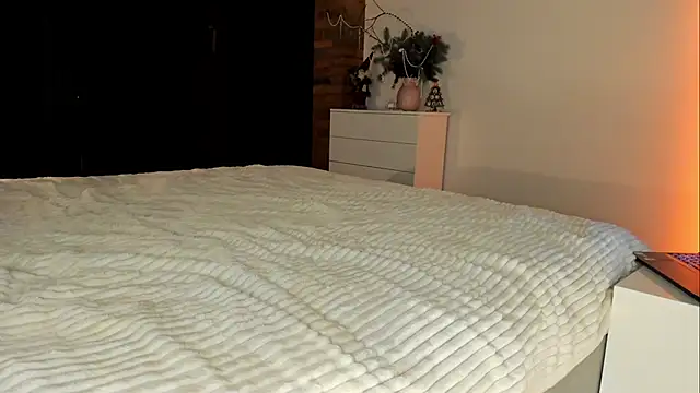 Rachel Rey online show from December 2025 06:30:01 PM