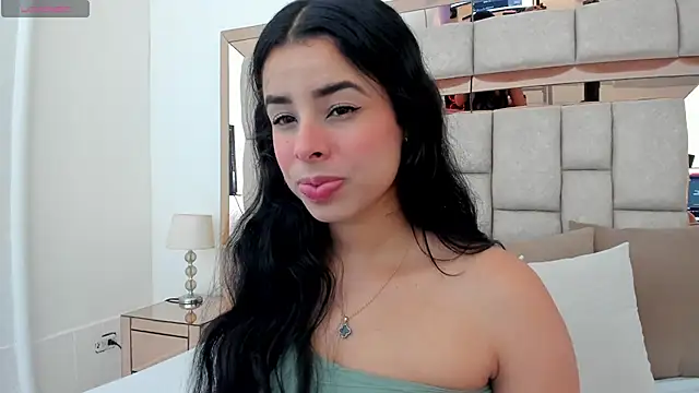 emma castilloo online show from November 2025 09:52:01 PM