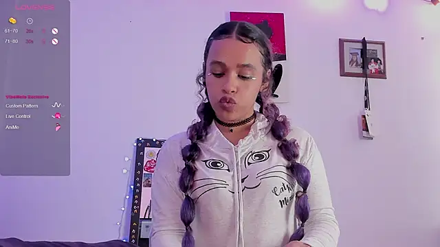 Lips SaraSofia2 online show from September 2025 02:28:01 AM