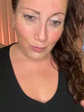 xsexycurvymilf online show from October 2025 02:49:02 PM