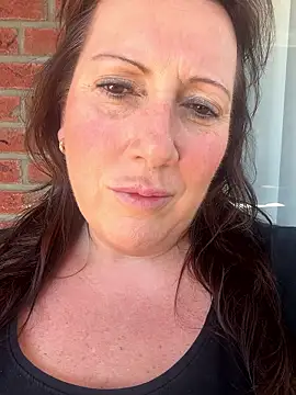 xsexycurvymilf online show from April 2026 11:33:01 AM