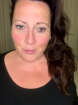 xsexycurvymilf online show from October 2025 06:22:02 PM