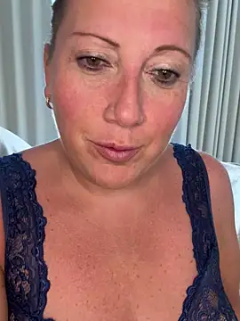 xsexycurvymilf online show from September 2025 10:37:01 AM