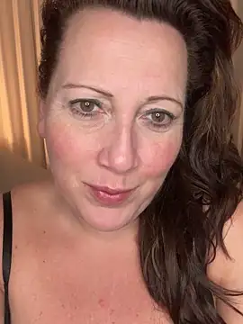 xsexycurvymilf online show from February 2025 02:48:02 PM