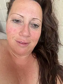 xsexycurvymilf online show from May 2026 06:39:01 AM