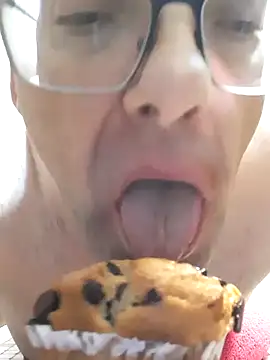 Snapshot of handsomeguy0729 chatting on December 2024 01:52:02 PM handsomeguy0729 online show from December 2024 01:52:02 PM