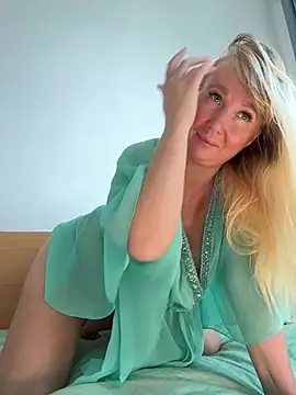 EmmaInLove23 online show from May 2026 01:16:02 AM