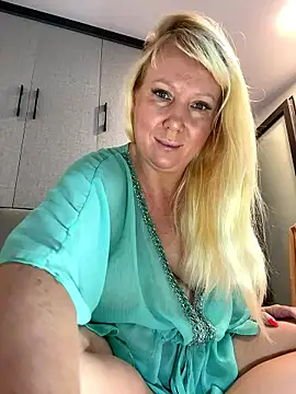 EmmaInLove23 online show from January 2026 02:18:02 AM