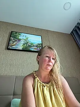 EmmaInLove23 online show from July 2026 01:50:02 AM