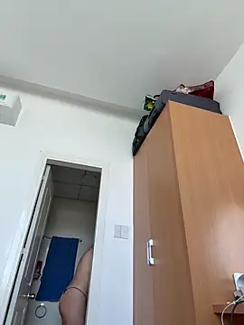 EmmaInLove23 online show from February 2026 02:43:02 AM