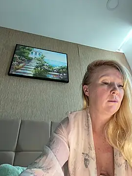 EmmaInLove23 online show from July 2026 01:45:02 AM
