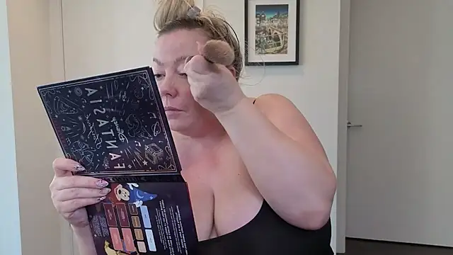 Beauty4AGent online show from October 2025 12:01:01 AM