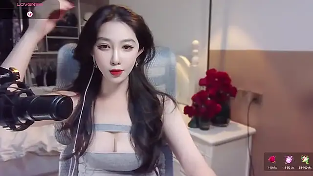 Snapshot of vyizh- chatting on March 2025 01:42:02 PM vyizh- online show from March 2025 01:42:02 PM