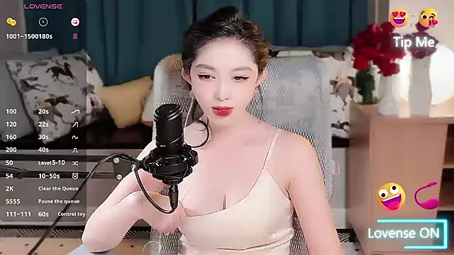 Snapshot of vyizh- chatting on November 2025 01:37:01 PM vyizh- online show from November 2025 01:37:01 PM