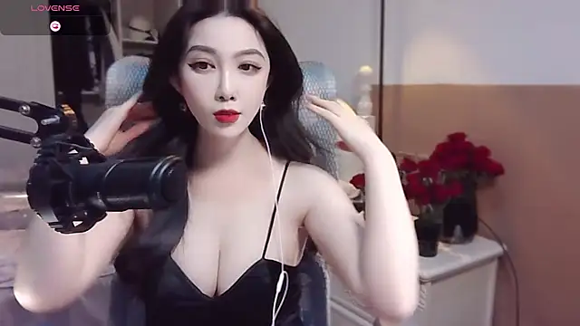 Snapshot of vyizh- chatting on January 2025 06:07:01 AM vyizh- online show from January 2025 06:07:01 AM