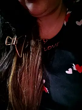 Snapshot of _Redwine_ chatting on January 2026 06:24:02 PM Redwine online show from January 2026 06:24:02 PM