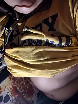 Snapshot of _Redwine_ chatting on January 2026 06:47:02 PM Redwine online show from January 2026 06:47:02 PM