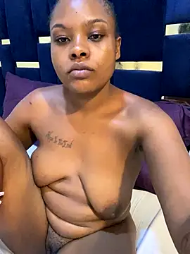 Dellah26 online show from November 2025 07:28:02 PM