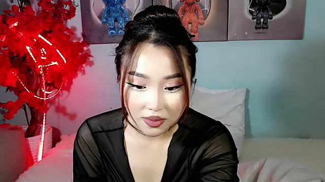 Snapshot of ichiben chatting on November 2025 09:15:02 PM ichiben online show from November 2025 09:15:02 PM