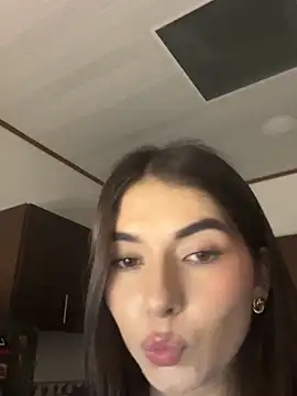 Coralinee 01 online show from December 2025 12:36:01 AM