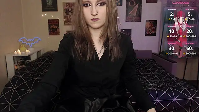 Snapshot of Viper_kiss chatting on February 2025 04:27:01 PM Viper kiss online show from February 2025 04:27:01 PM