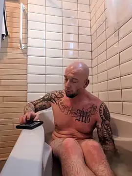 nicedicknicetats online show from November 2025 07:51:02 PM