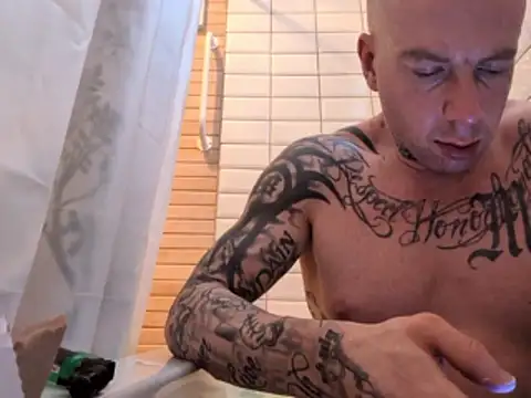 nicedicknicetats online show from January 2026 01:26:01 PM