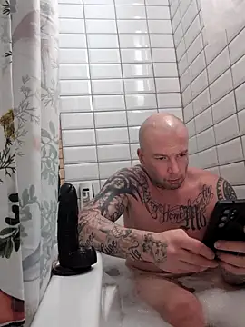 nicedicknicetats online show from November 2025 04:44:02 PM