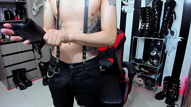 daven56 online show from February 2025 01:11:02 PM