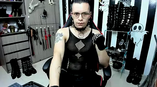 daven56 online show from December 2024 01:29:02 PM