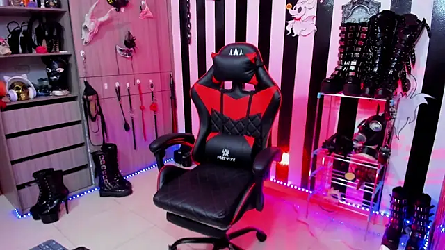 daven56 online show from February 2025 04:35:02 PM