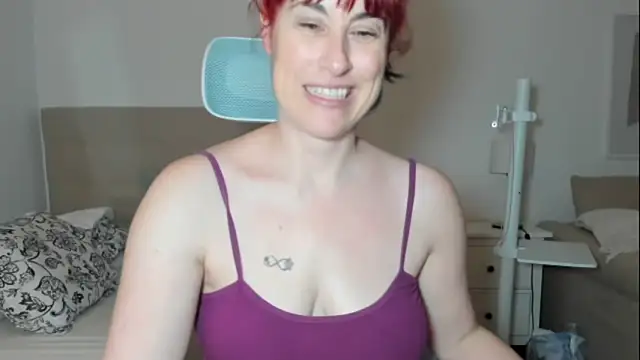 emmita69  online show from April 2026 02:27:02 AM