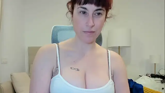 emmita69  online show from February 2026 02:22:02 AM