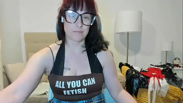 emmita69  online show from February 2026 06:32:01 PM