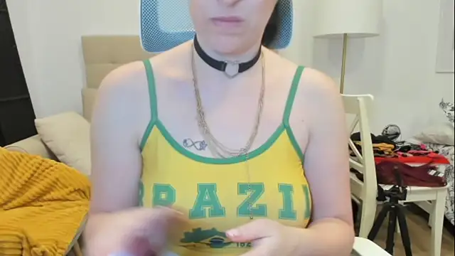 emmita69  online show from March 2026 03:58:01 AM