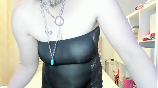 emmita69  online show from May 2026 02:29:02 AM