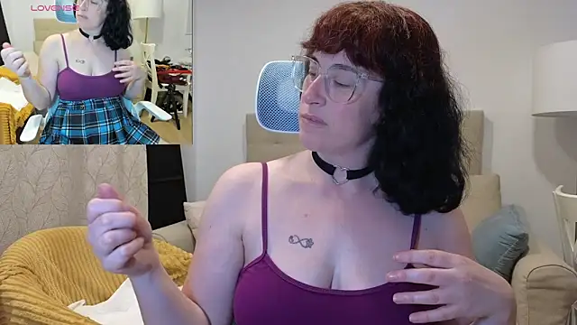 emmita69  online show from March 2026 11:16:01 PM