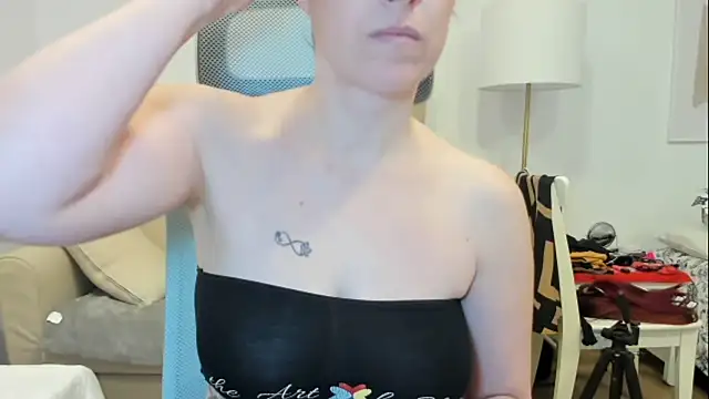 emmita69  online show from March 2026 05:47:01 AM