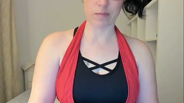 emmita69  online show from November 2025 10:58:01 PM