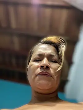Snapshot of Jlo_69 chatting on February 2025 03:42:01 AM Jlo 69 online show from February 2025 03:42:01 AM